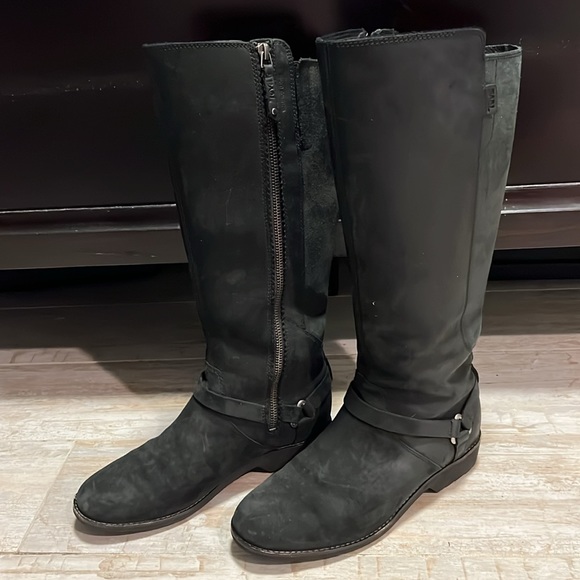 Teva waterproof boots - Picture 2 of 8